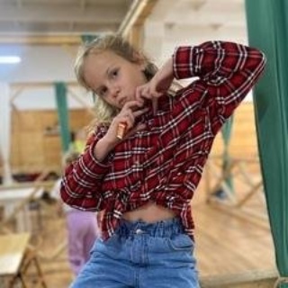 Юлия Пертельс